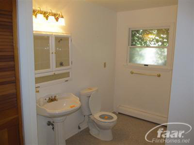 1345 East Willard Road Clio, MI 48420 - Photo 16 of 22 20192266-15.JPG