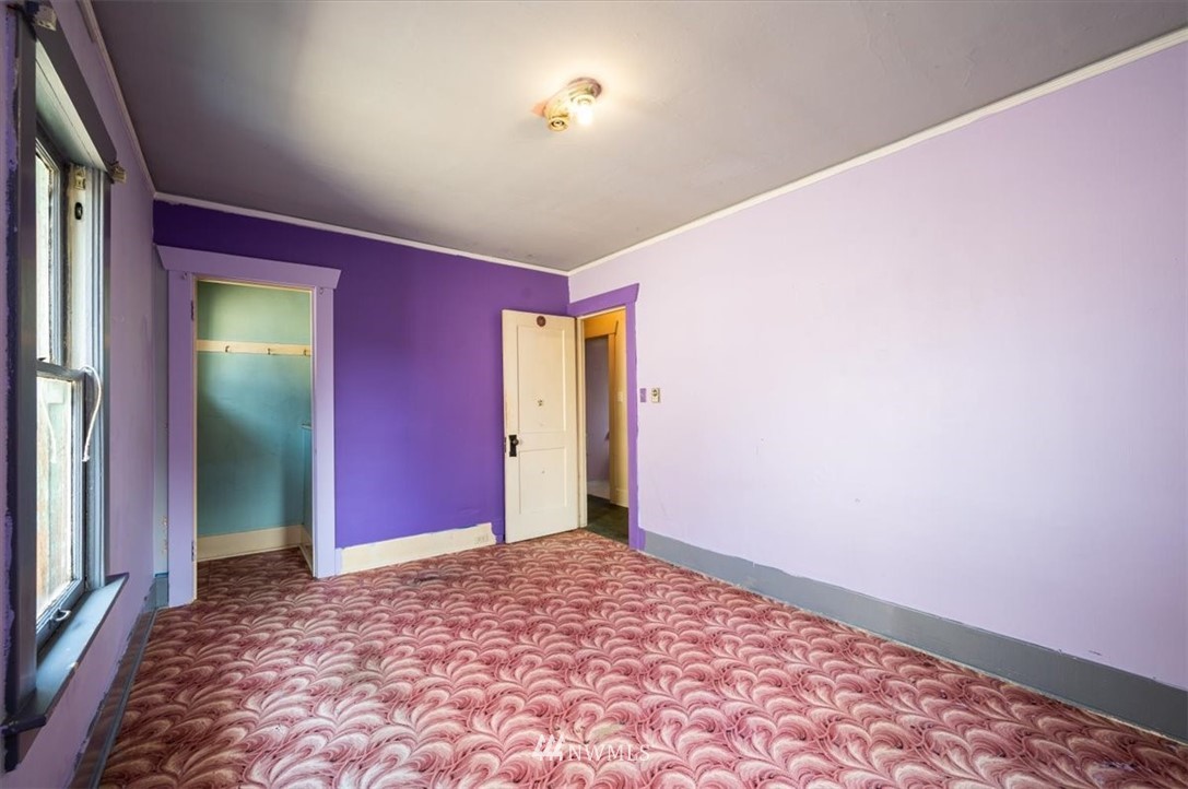 943 North 76th Street Seattle, WA 98103 - Photo 10 of 15