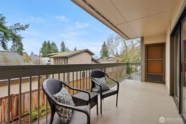 $559,000 | 330 Grow Avenue Northwest, Unit C3, Bainbridge Island, WA 98110