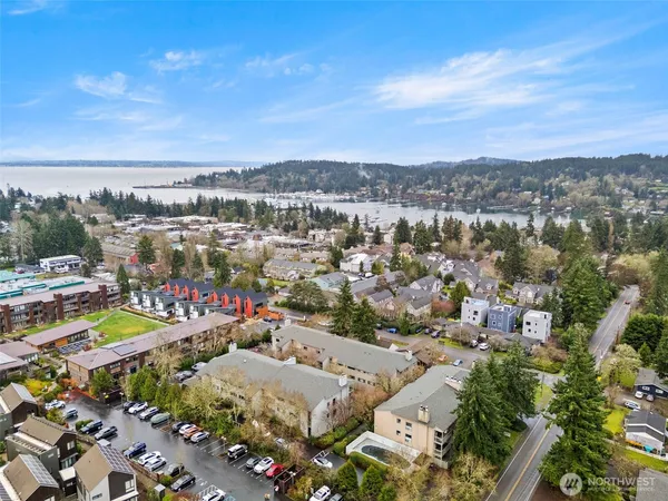 $559,000 | 330 Grow Avenue Northwest, Unit C3, Bainbridge Island, WA 98110