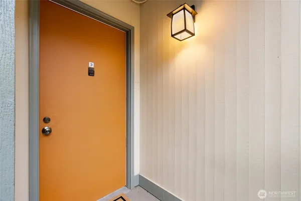 $559,000 | 330 Grow Avenue Northwest, Unit C3, Bainbridge Island, WA 98110