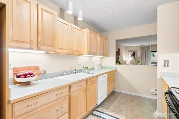$559,000 | 330 Grow Avenue Northwest, Unit C3, Bainbridge Island, WA 98110