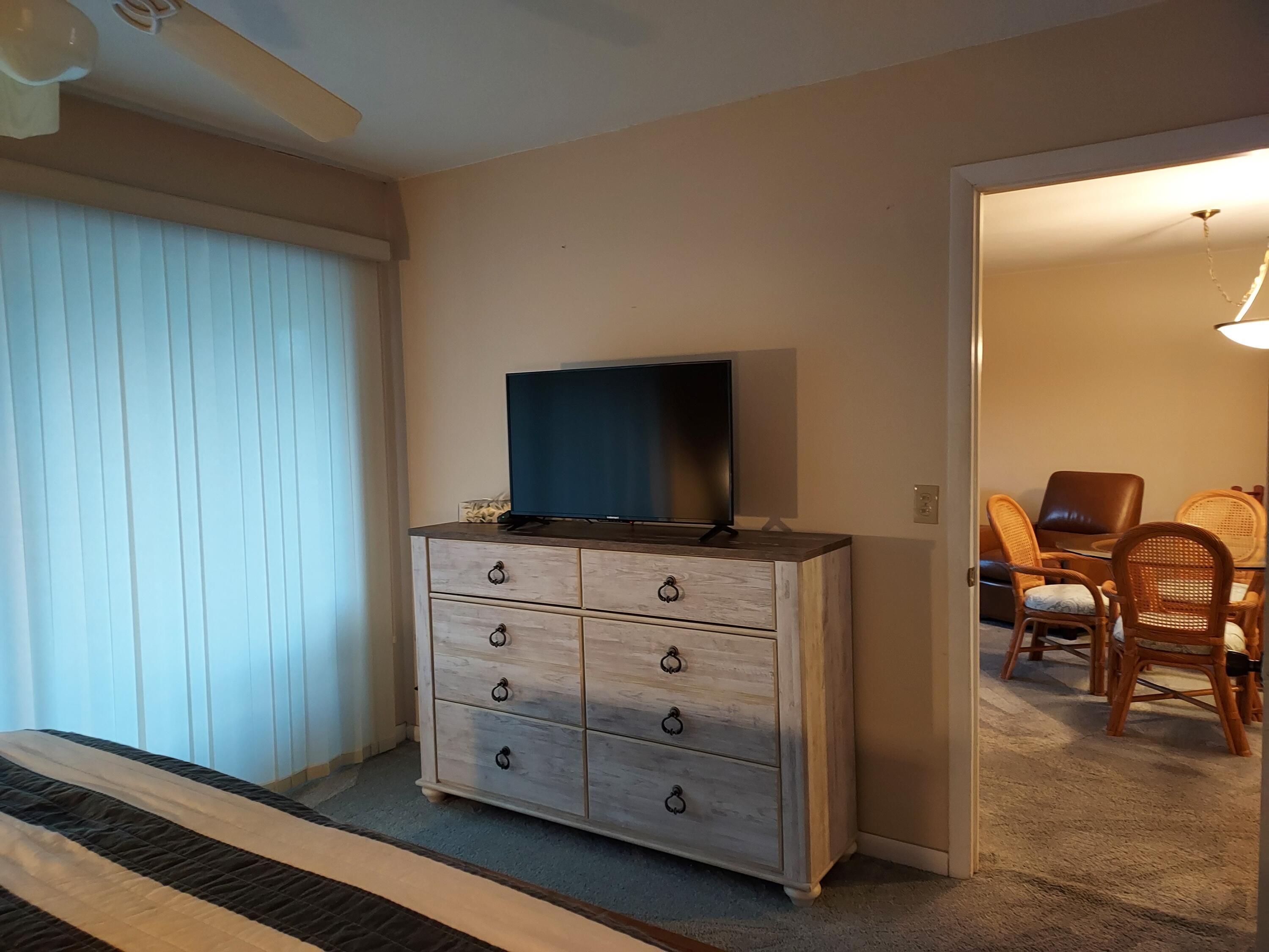717 Highway 1, Unit 408 Jupiter, FL 33477 - Photo 13 of 26 King Bed