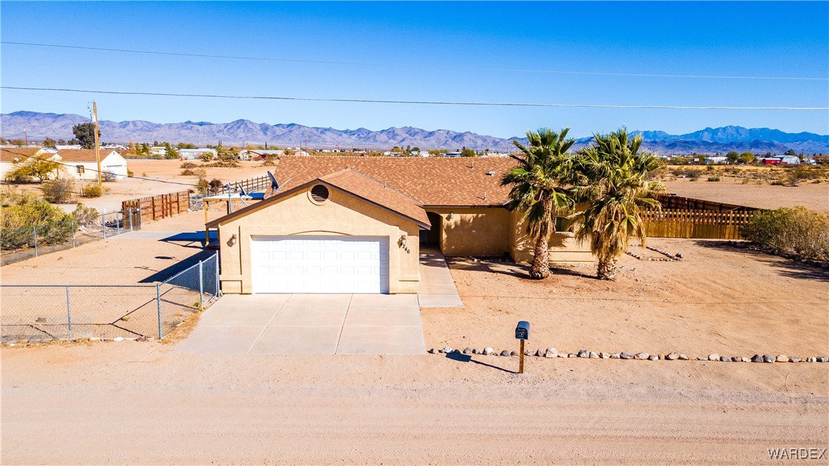 4246 Canelo Road Golden Valley, AZ 86413 - Photo 1 of 54 Front of Structure
