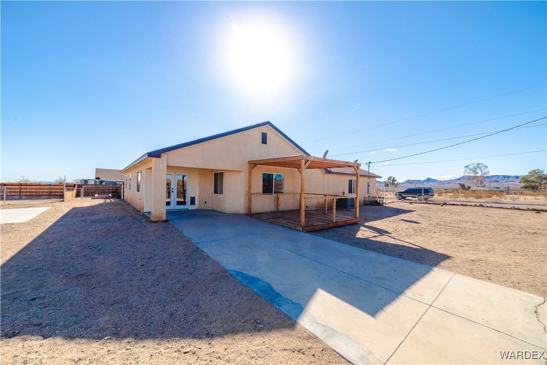 4246 Canelo Road Golden Valley, AZ 86413 - Photo 11 of 54 a view of a back yard of the house