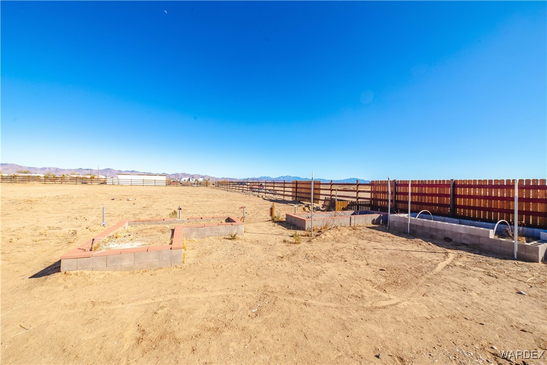 4246 Canelo Road Golden Valley, AZ 86413 - Photo 19 of 54 Yard