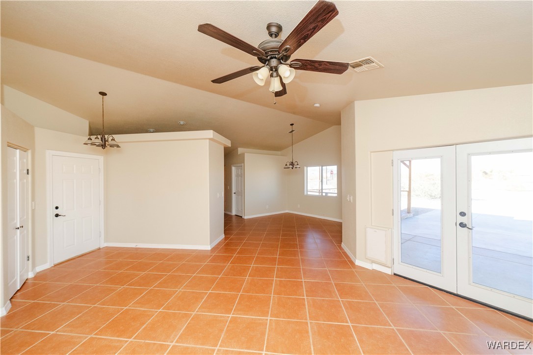 4246 Canelo Road Golden Valley, AZ 86413 - Photo 36 of 54 a view of an empty room