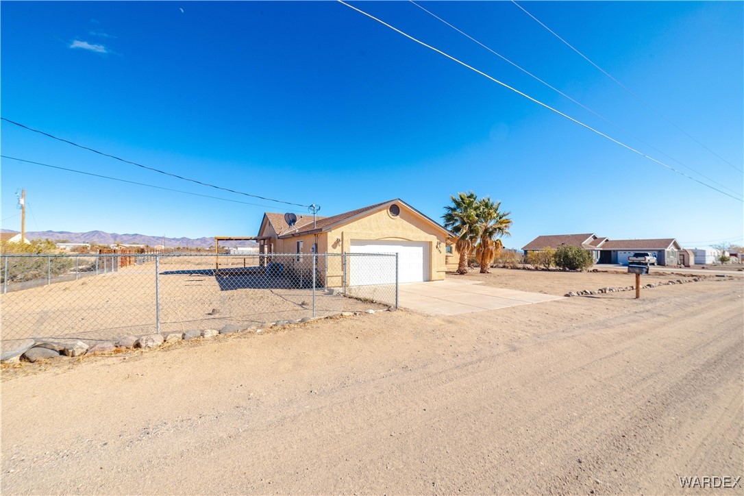 4246 Canelo Road Golden Valley, AZ 86413 - Photo 5 of 54 a view of a ocean view