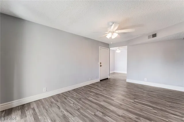$1,500 | 3151 North Soaring Gulls Drive, Unit 2096, Las Vegas, NV 89128