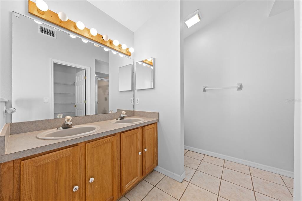 2708 Kayak Court St. Cloud, FL 34772 - Photo 13 of 56