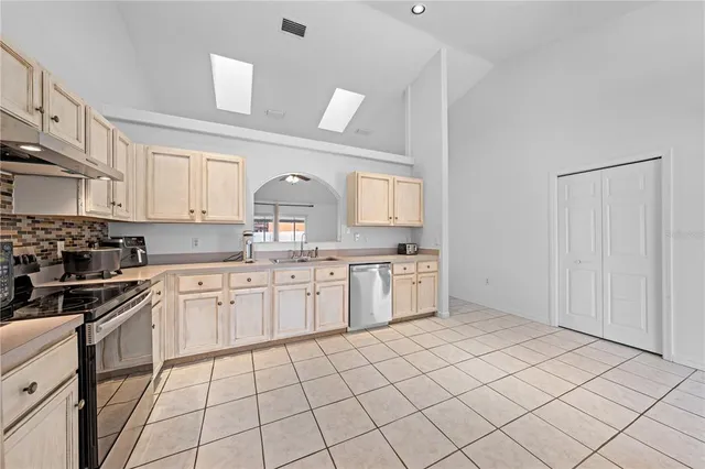 $395,000 | 2708 Kayak Court, St. Cloud, FL 34772