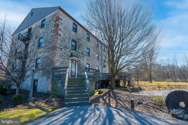 $895,000 | 475 Snavely Mill Road, Lititz, PA 17543