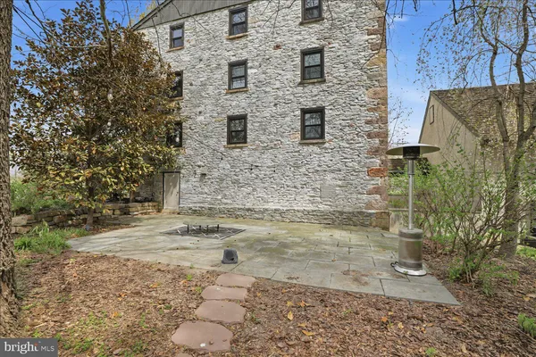 $895,000 | 475 Snavely Mill Road, Lititz, PA 17543