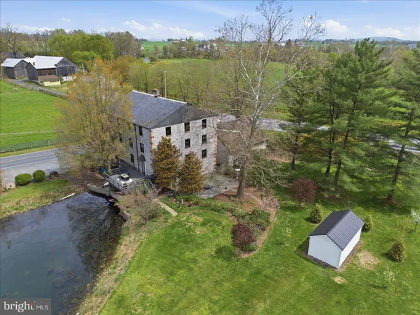 $895,000 | 475 Snavely Mill Road, Lititz, PA 17543