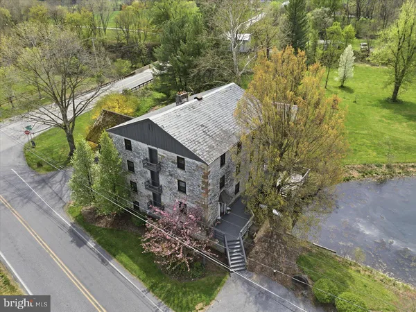 $895,000 | 475 Snavely Mill Road, Lititz, PA 17543