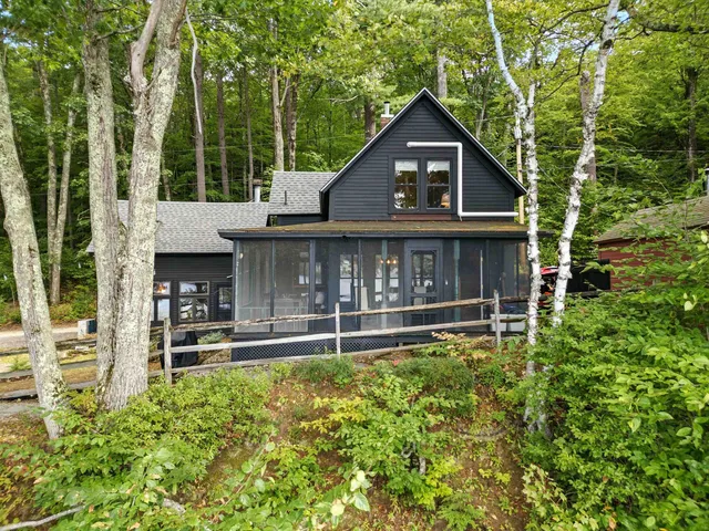 $925,000 | 45 Crittenden Road, Bradford, NH 03221