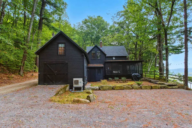 $925,000 | 45 Crittenden Road, Bradford, NH 03221