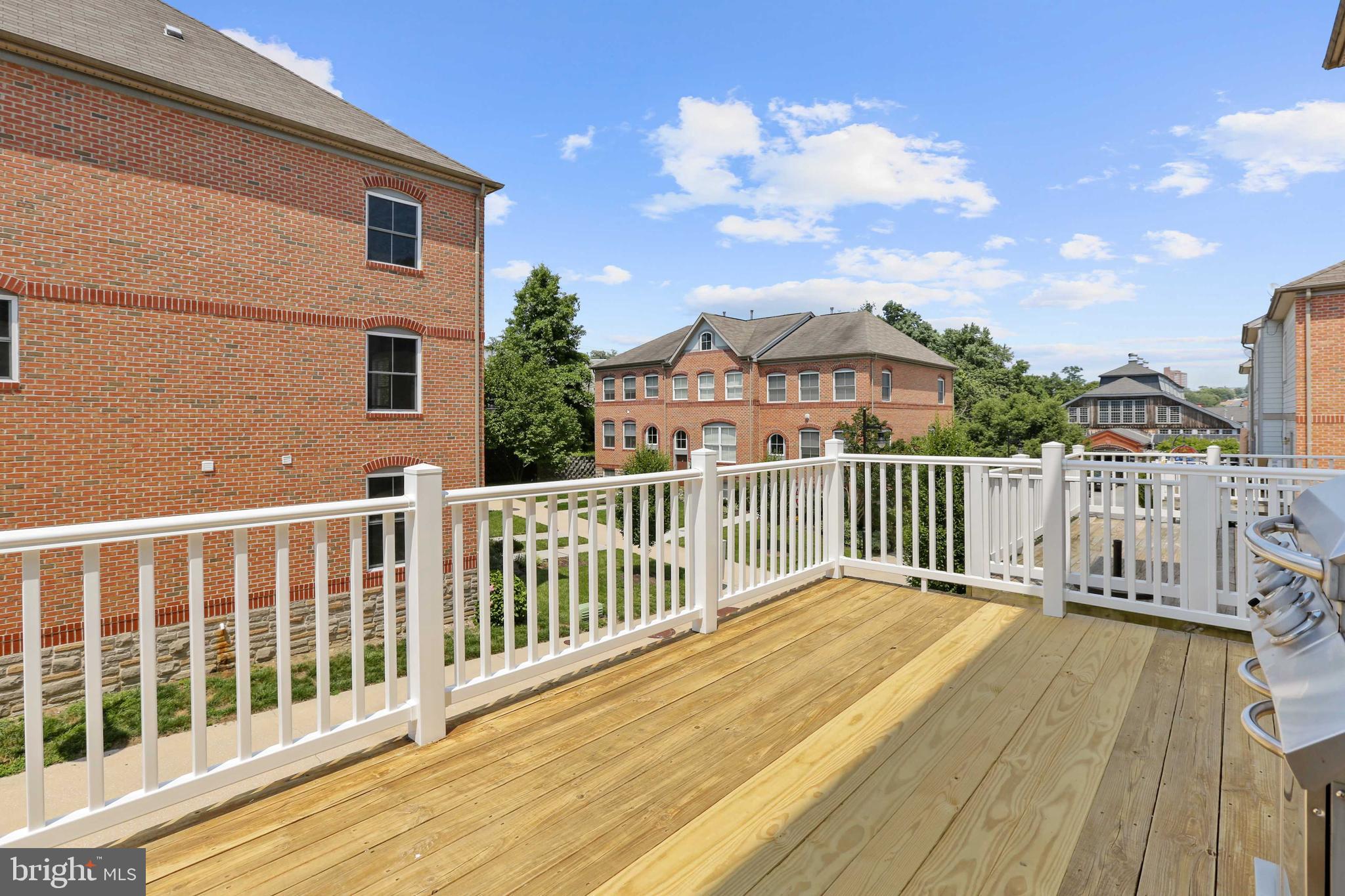 2064 Clipper Park Road Baltimore, MD 21211 - Photo 34 of 35 Deck off of kitchen