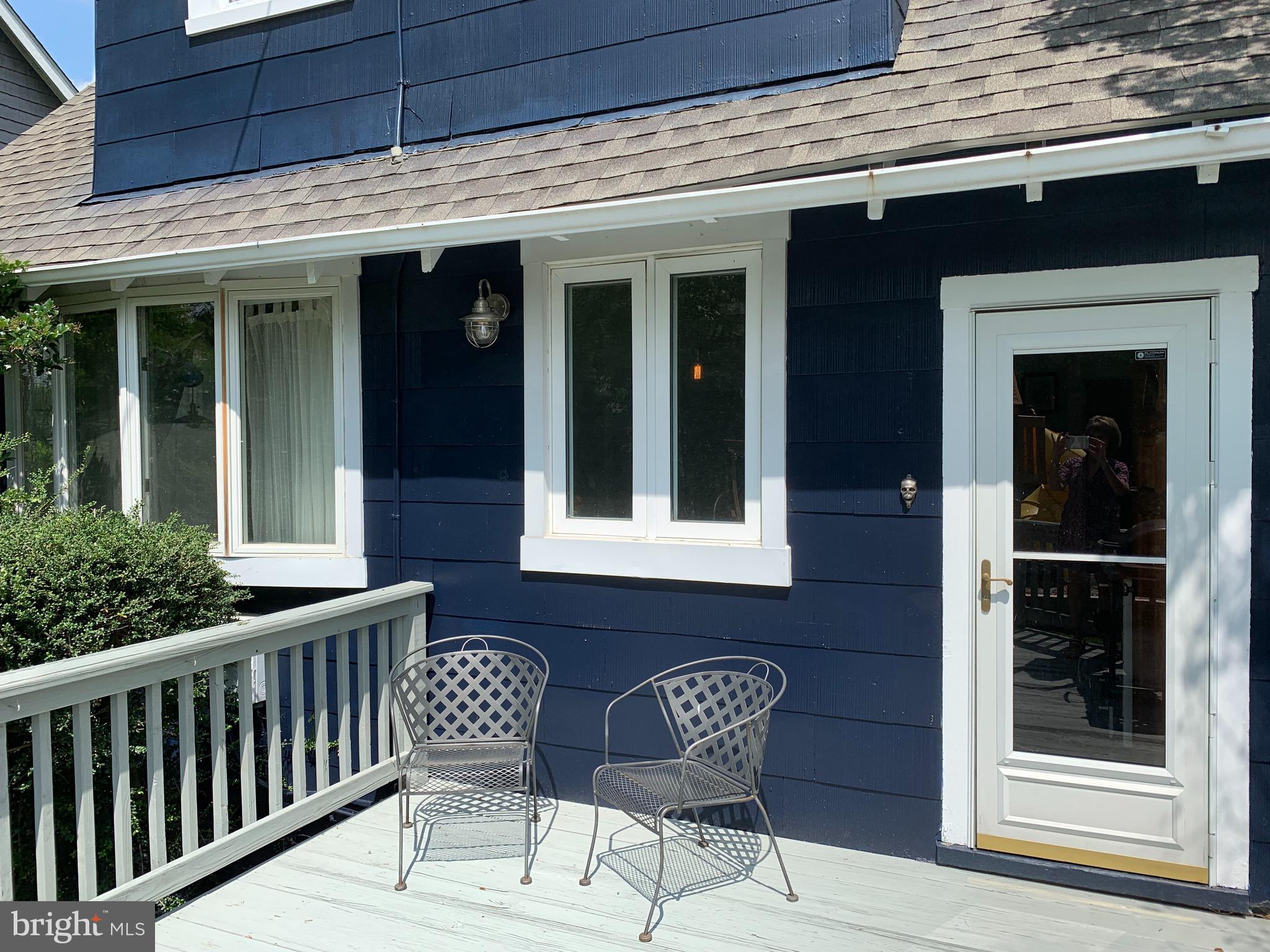 813 Cedarcroft Road Baltimore, MD 21212 - Photo 39 of 43 Door from kitchen to big deck!