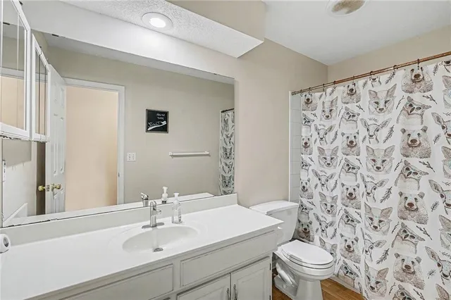 $335,000 | 7332 North Congress Avenue, Kansas City, MO 64152