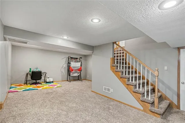 $335,000 | 7332 North Congress Avenue, Kansas City, MO 64152