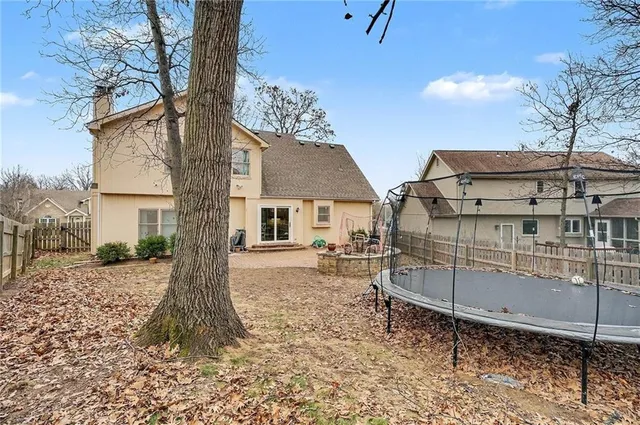 $335,000 | 7332 North Congress Avenue, Kansas City, MO 64152