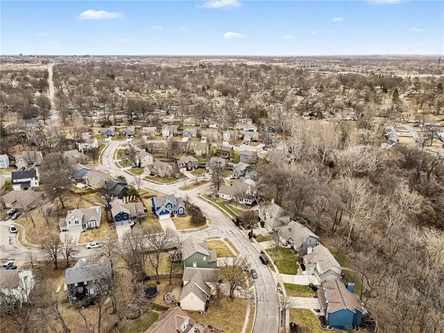 $335,000 | 7332 North Congress Avenue, Kansas City, MO 64152