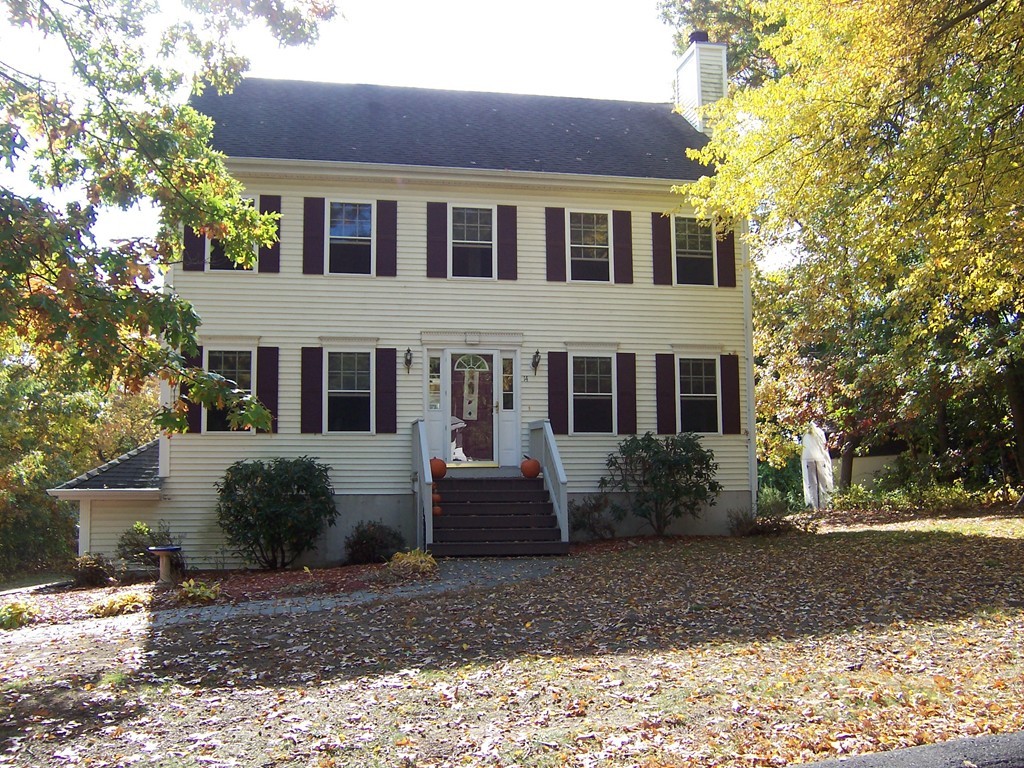 14 Grandview Road Haverhill, MA 01832 - Photo 1 of 26 Gallery Image 1