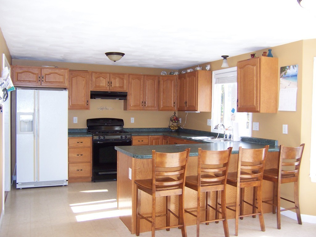 14 Grandview Road Haverhill, MA 01832 - Photo 3 of 26 Gallery Image 3
