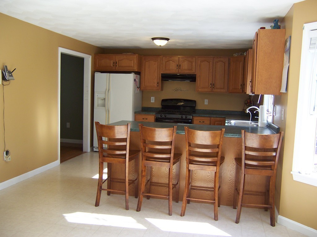 14 Grandview Road Haverhill, MA 01832 - Photo 4 of 26 Gallery Image 4