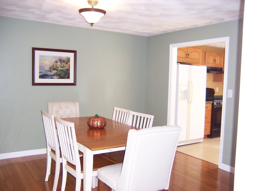 14 Grandview Road Haverhill, MA 01832 - Photo 7 of 26 Gallery Image 7