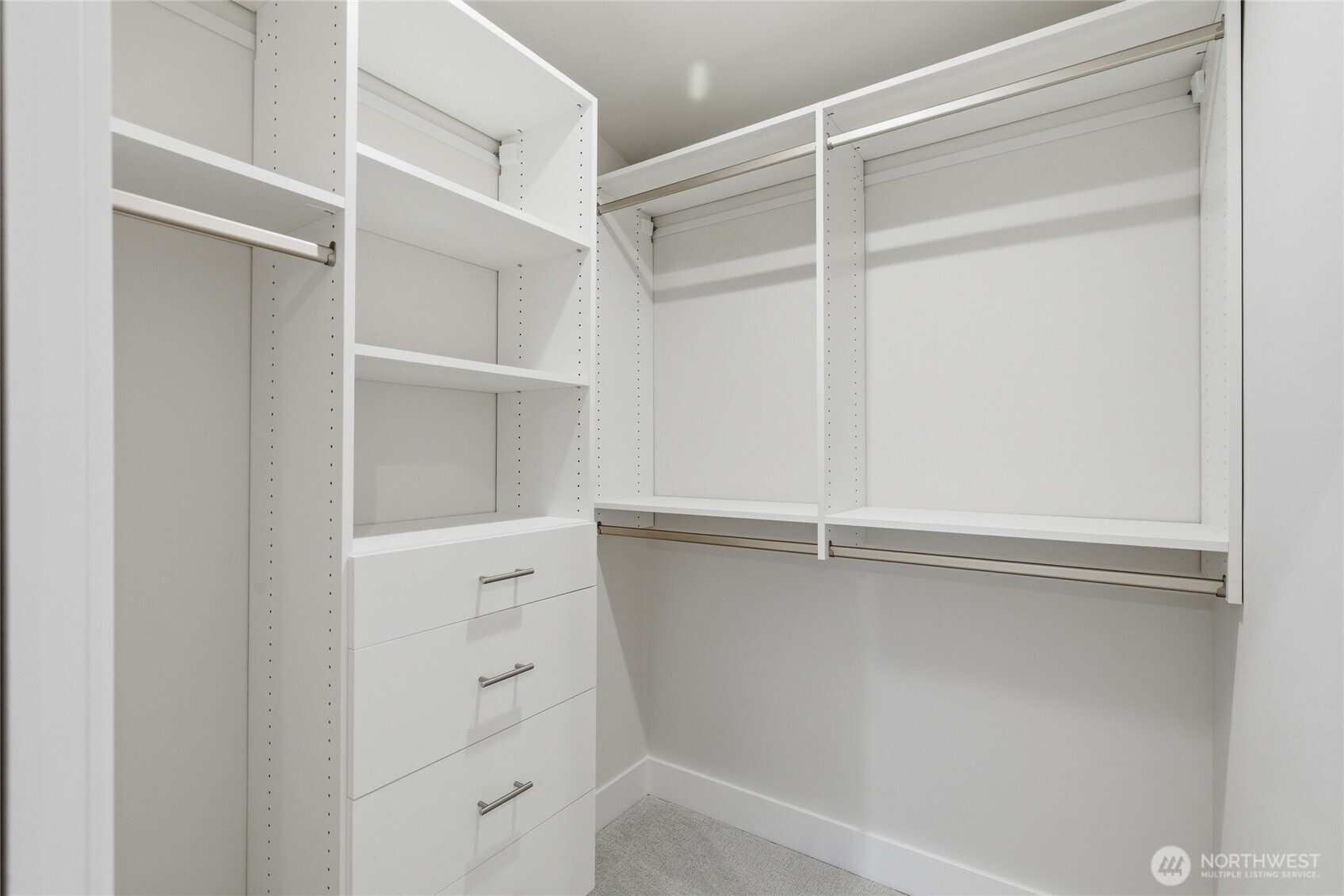 8817 Densmore Avenue North Seattle, WA 98103 - Photo 17 of 20