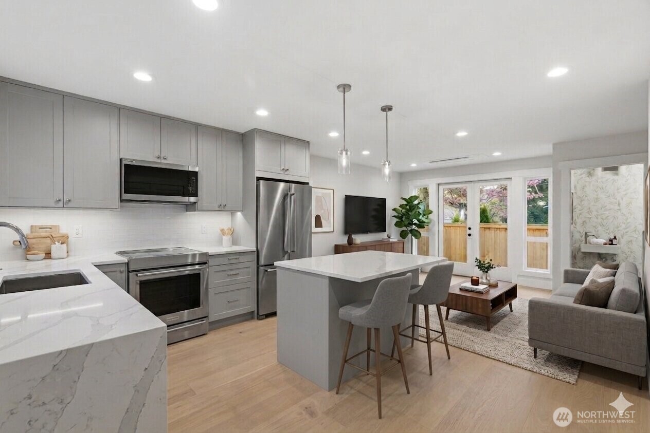 8817 Densmore Avenue North Seattle, WA 98103 - Photo 2 of 20