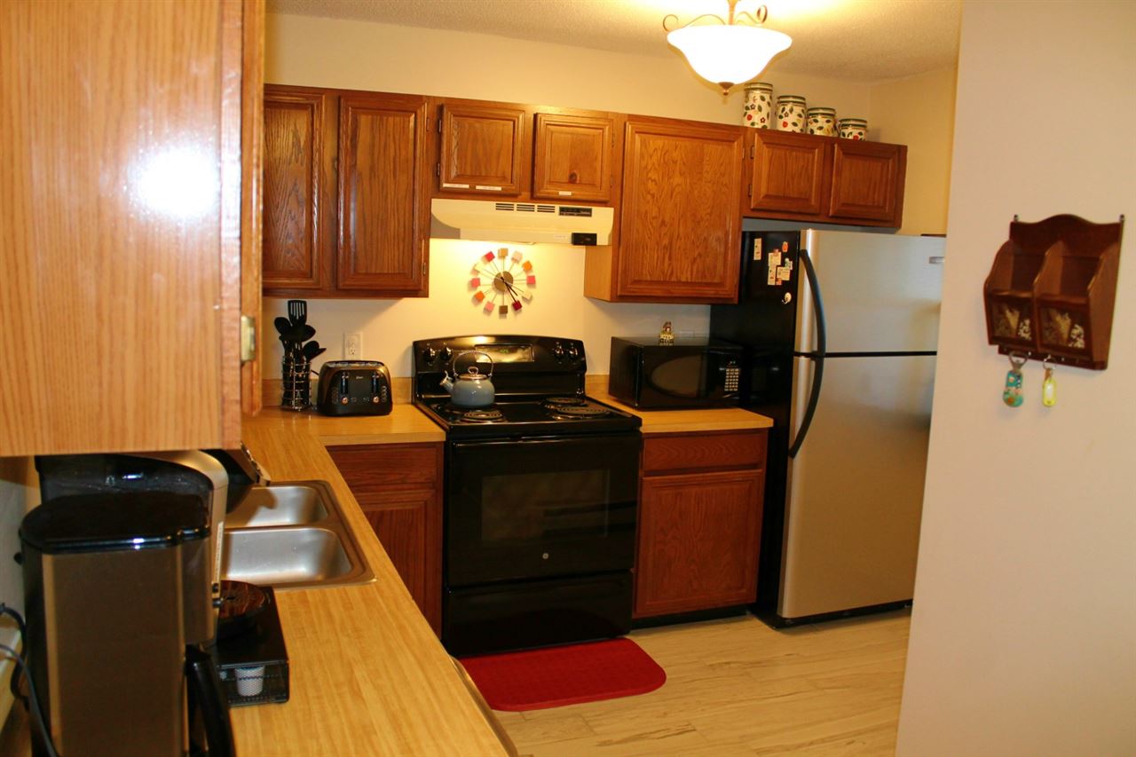 5 Robin Road, Unit 7 Lincoln, NH 03251 - Photo 4 of 26 Gallery Image 4