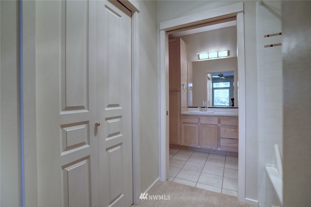 2000 Alaskan Way, Unit 544 Seattle, WA 98121 - Photo 11 of 13 Gallery Image 11