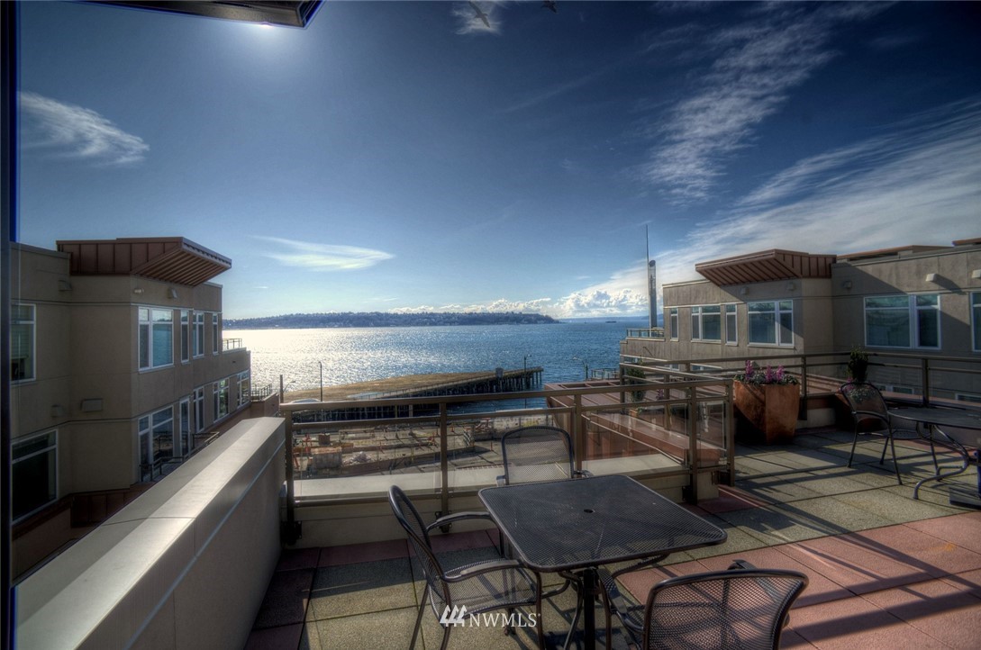 2000 Alaskan Way, Unit 544 Seattle, WA 98121 - Photo 3 of 13 Gallery Image 3