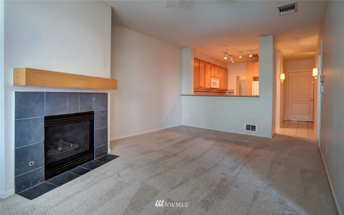 2000 Alaskan Way, Unit 544 Seattle, WA 98121 - Photo 8 of 13 Gallery Image 8