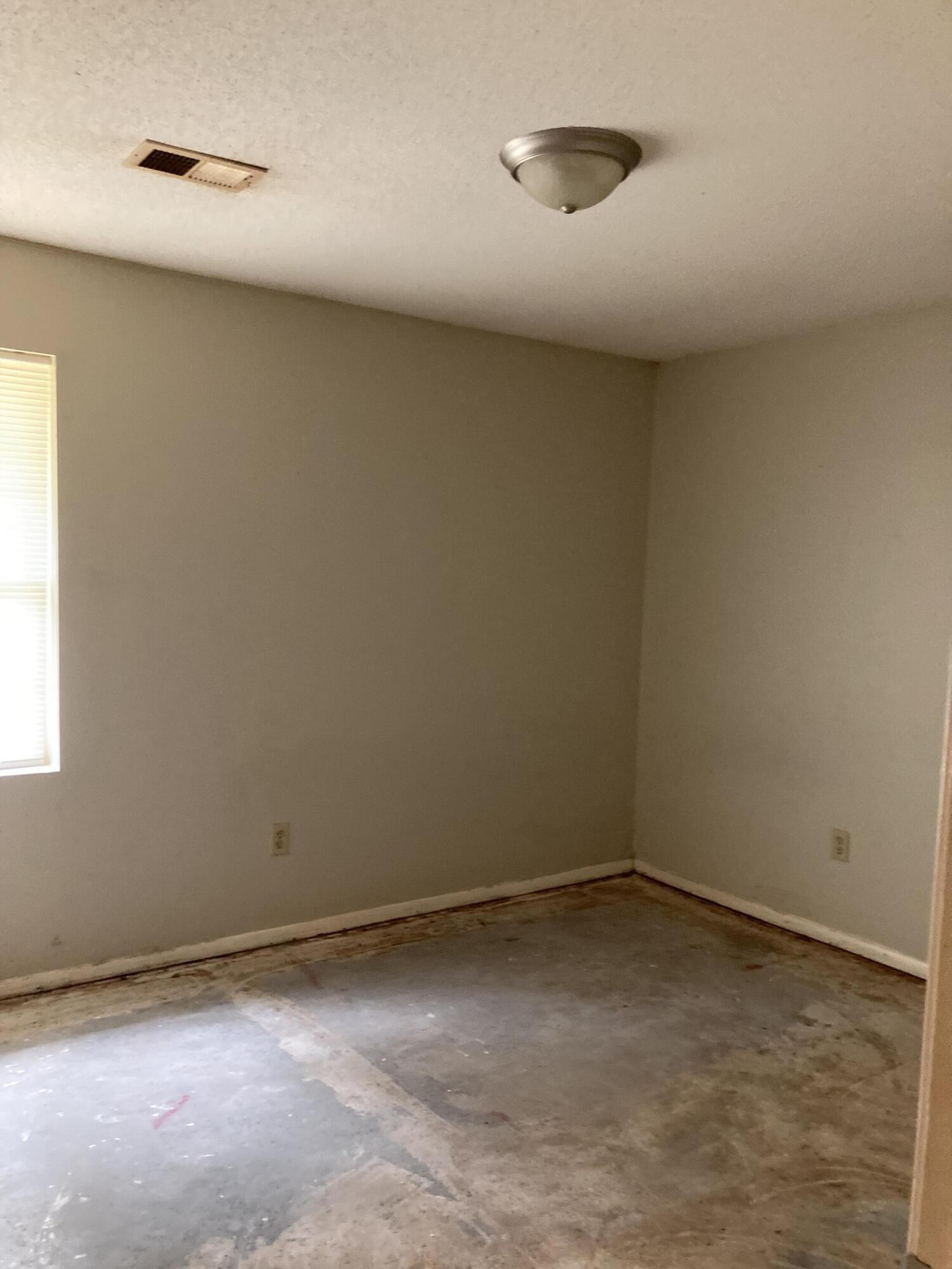 200 Fox Field Road Walterboro, SC 29488 - Photo 6 of 12 IMG_9966