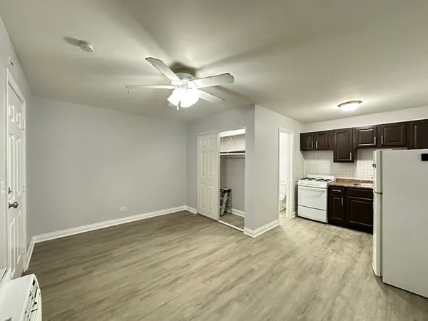 $1,195 | 4547 North Dover Street, Unit 2F, Chicago, IL 60640
