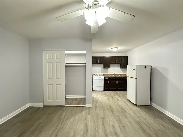 $1,195 | 4547 North Dover Street, Unit 2F, Chicago, IL 60640