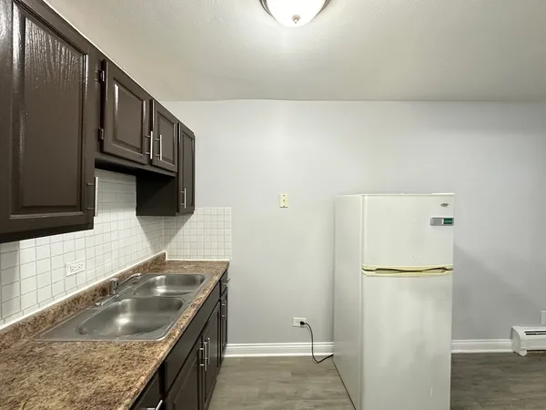 $1,195 | 4547 North Dover Street, Unit 2F, Chicago, IL 60640