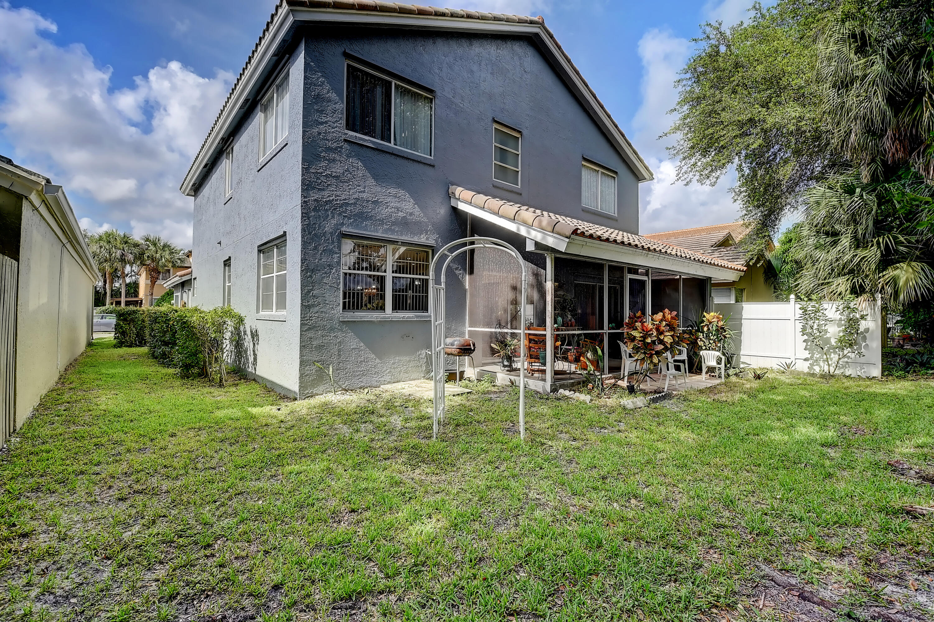 10631 Palm Spring Drive Boca Raton, FL 33428 - Photo 33 of 44 back