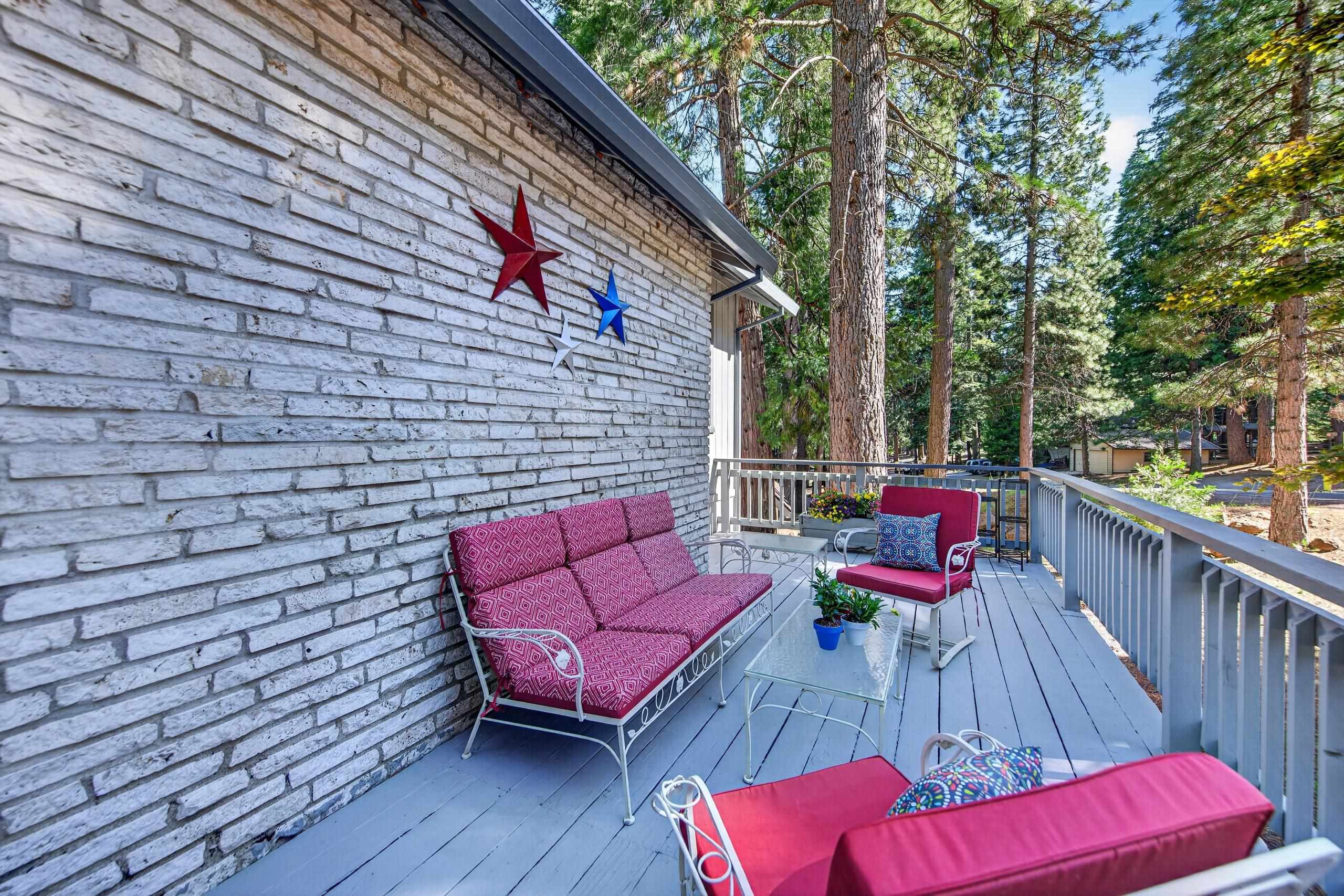 720 East Mountain Ridge Road Westwood, CA 96137 - Photo 3 of 45