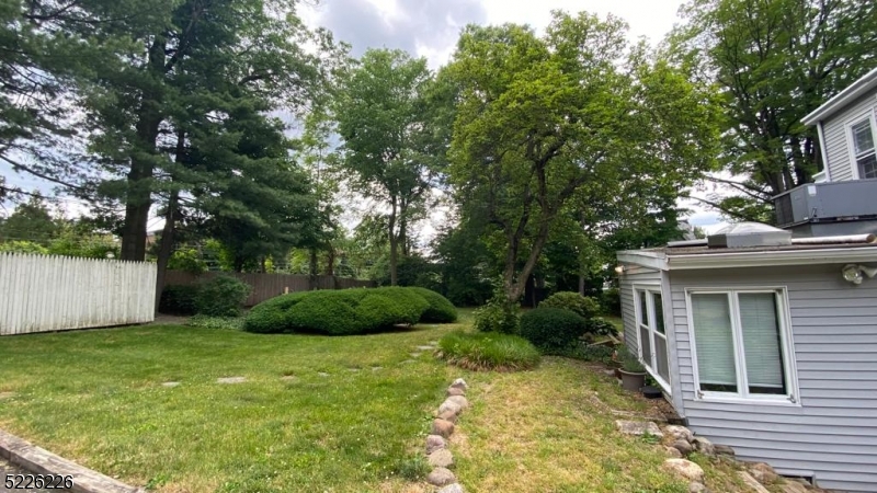 74 Kent Pl Boulevard, Unit 2 Summit, NJ 07901 - Photo 14 of 15