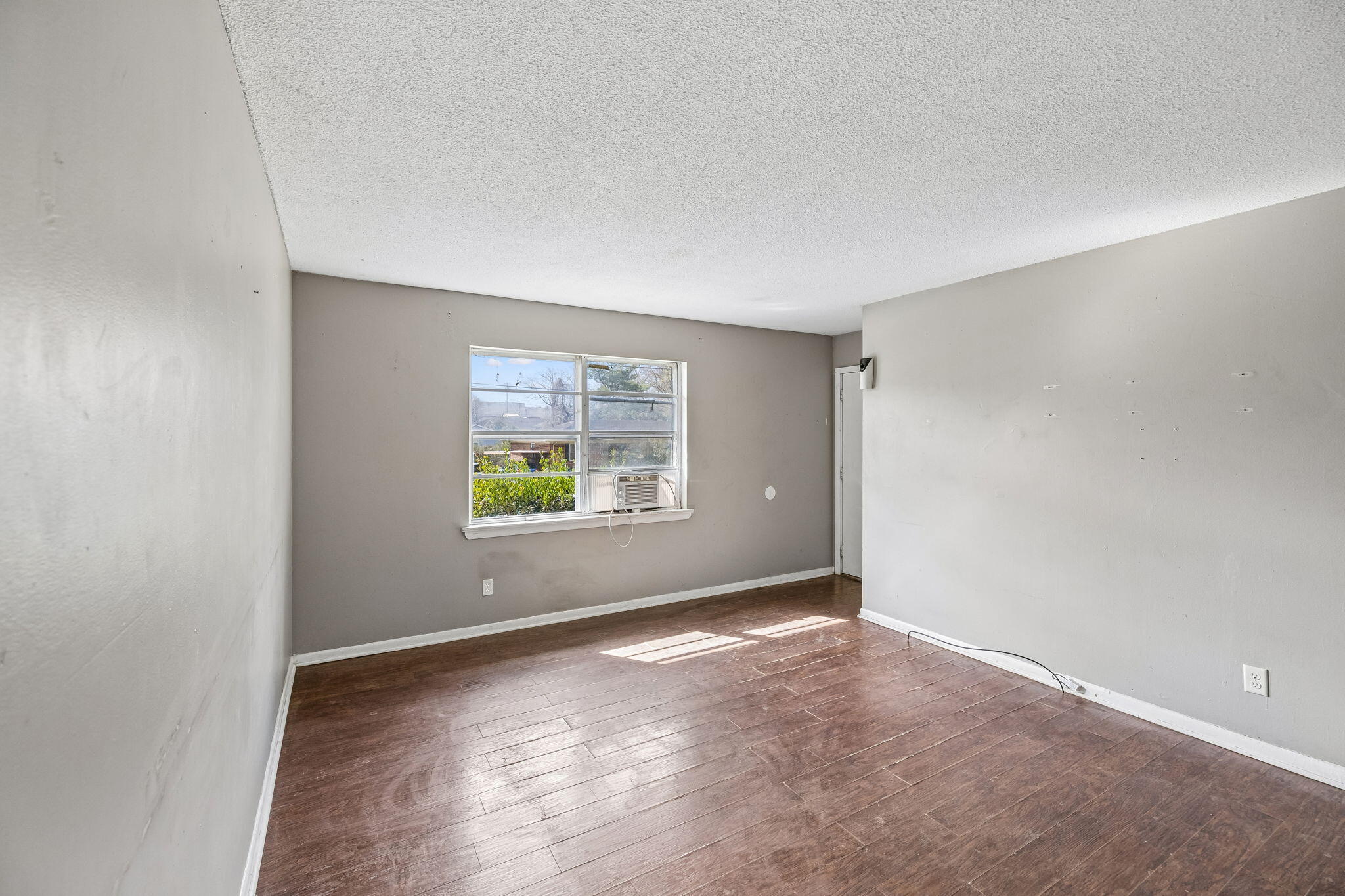 1215 Gadd Road, Unit A & B Hixson, TN 37343 - Photo 6 of 44 6-1215 Gadd Rd Chattanooga - 006 - Copy