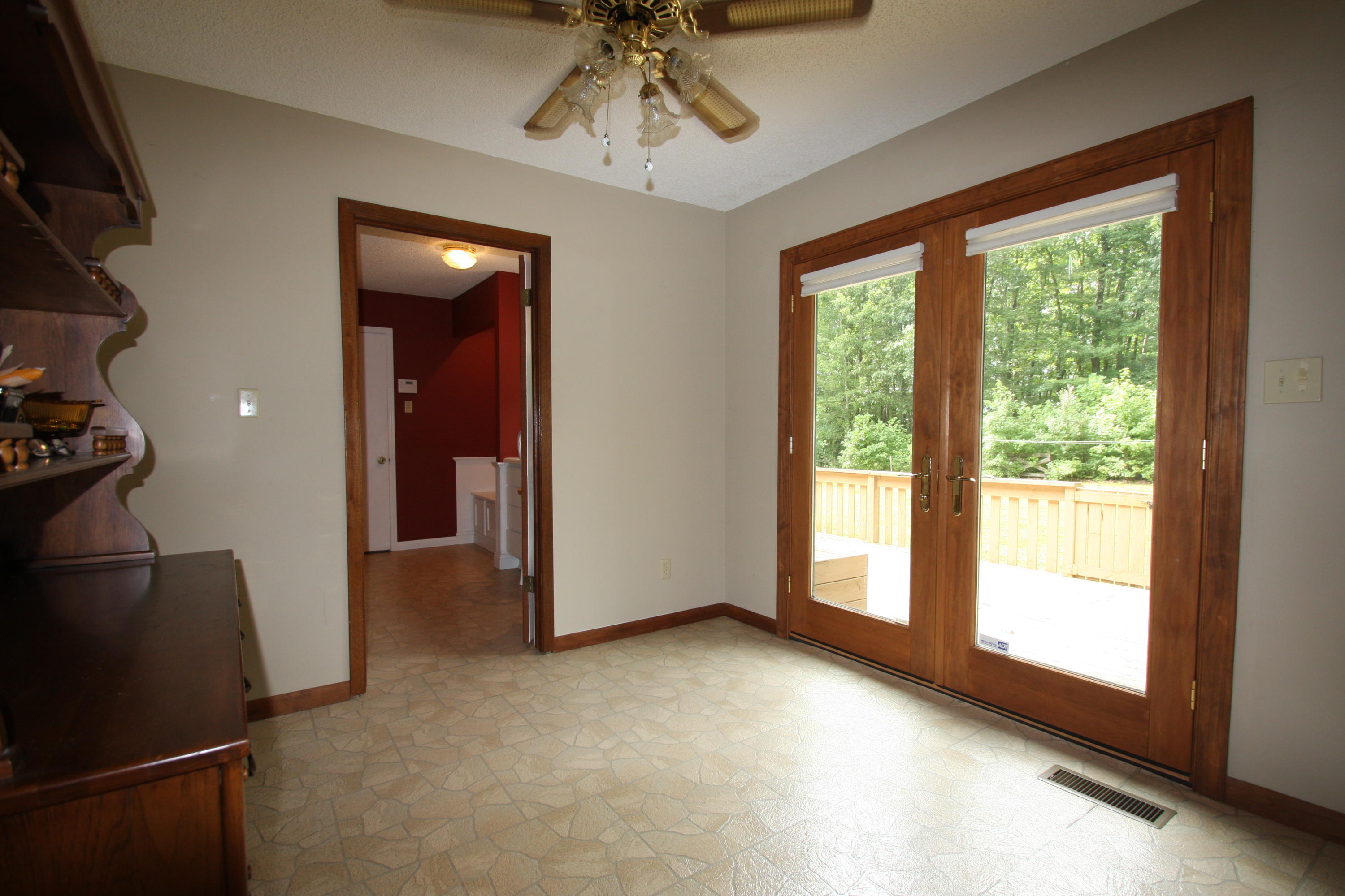 164 Fairview Road Harriman, TN 37748 - Photo 16 of 30 Eat In Kitchen Area