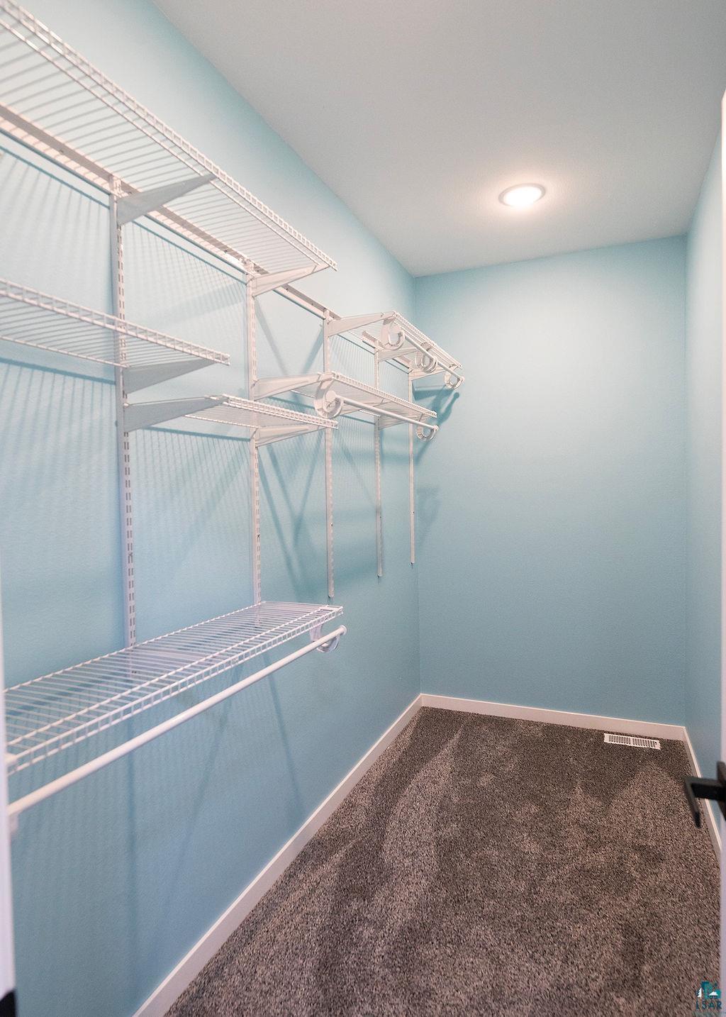417 Elk Street Duluth, MN 55803 - Photo 34 of 65