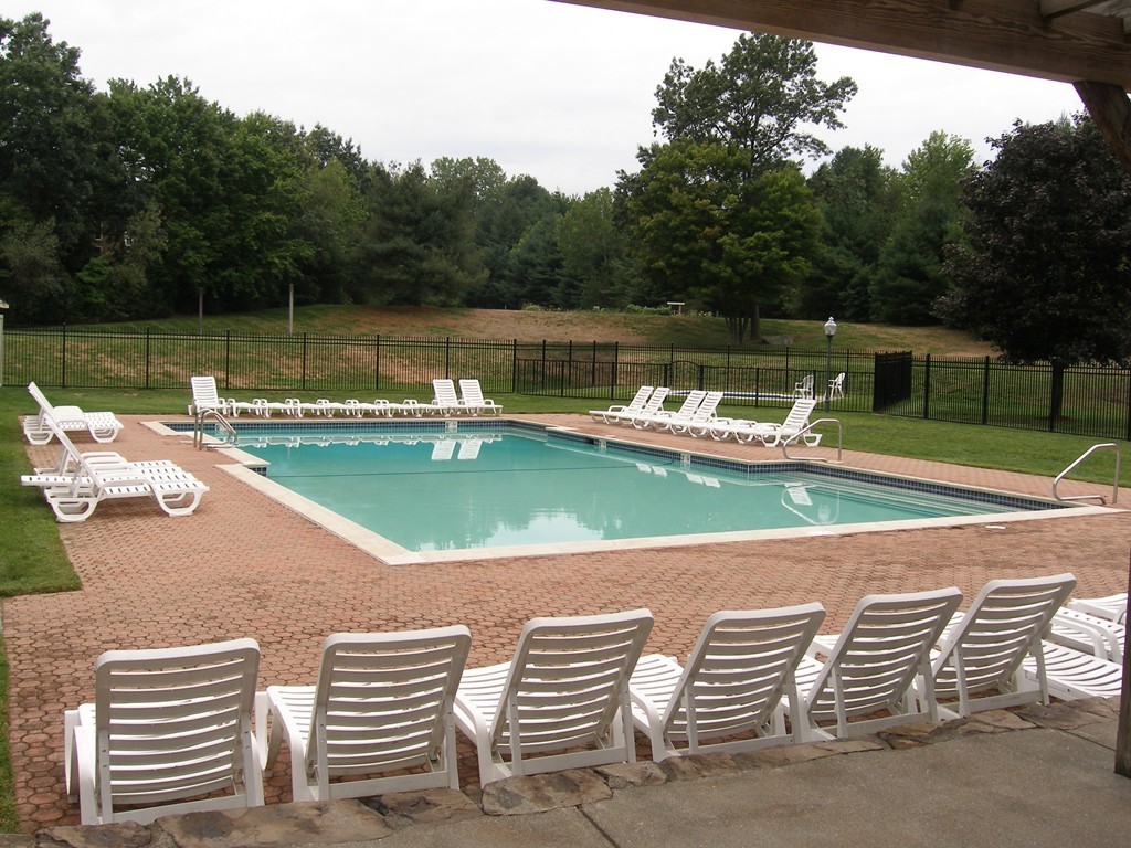 612 Ridgefield Circle, Unit C Clinton, MA 01510 - Photo 15 of 21 Gallery Image 15