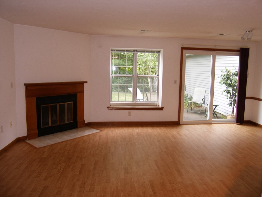 612 Ridgefield Circle, Unit C Clinton, MA 01510 - Photo 2 of 21 Gallery Image 2