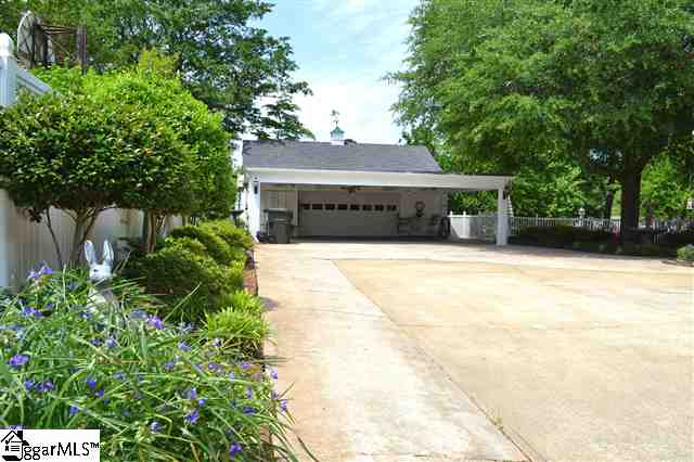 10 Chisolm Trail Greenville, SC 29607 - Photo 3 of 24 Gallery Image 3